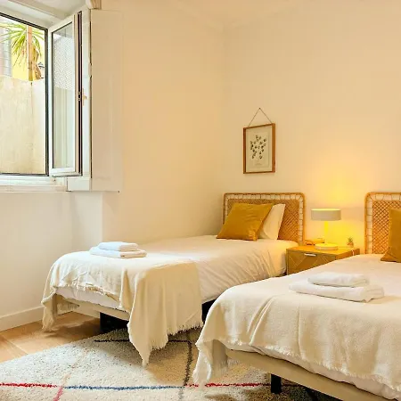 Principe Real - Charming With Terrace Appartement *